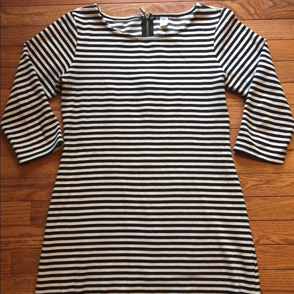 Old navy black and white striped dress
